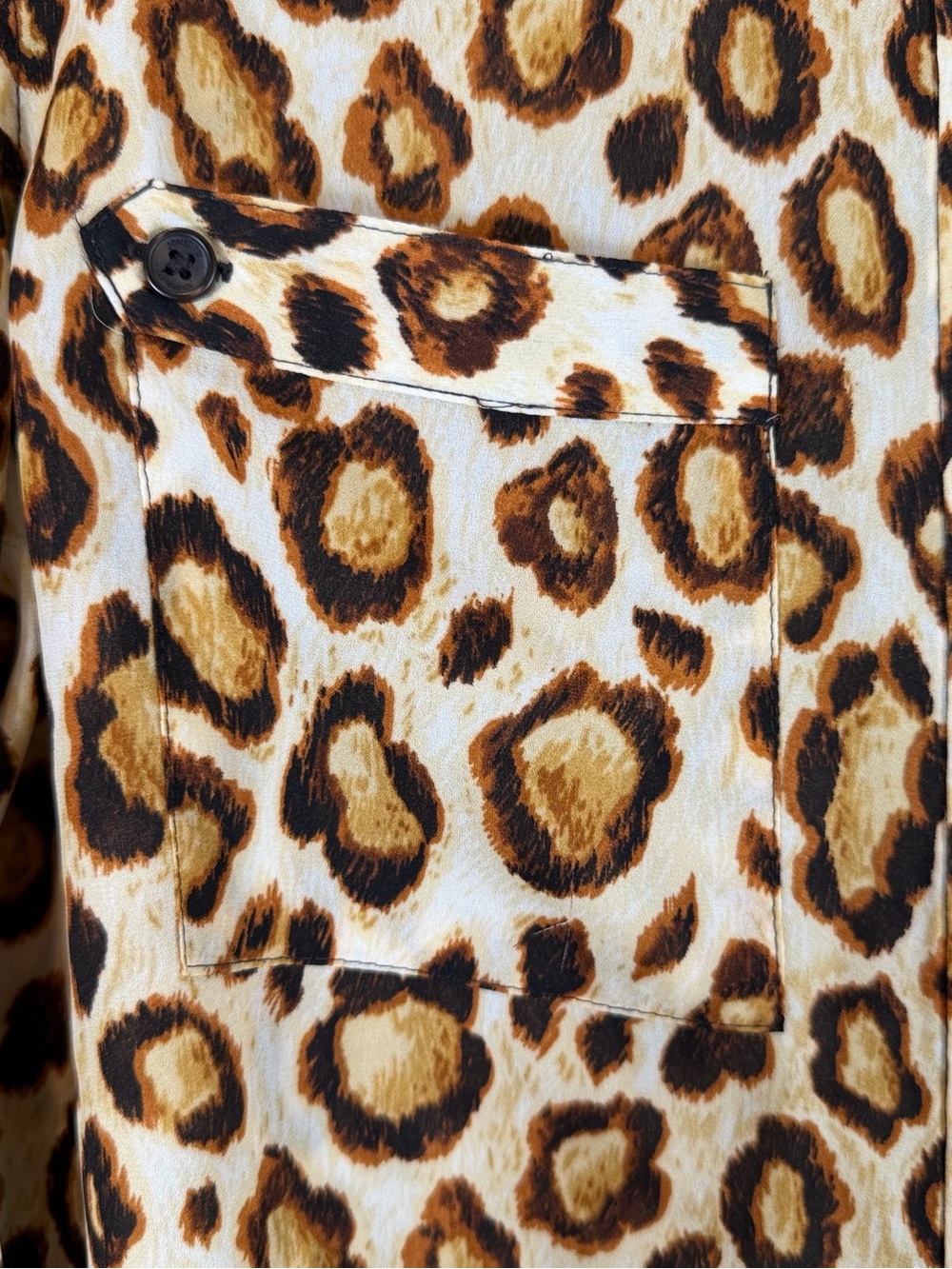 Jones New York Sport Leopard Print Blouse in Tan & Brown Size Medium - Picture 3 of 6